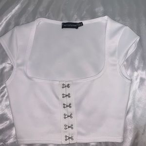 🤍PRETTY LITTLE THING CLIP UP TOP🤍